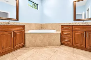 2735 12th Ave NE, Naples, FL 34120 - Photo 9
