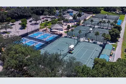 915 Spanish Moss Trl, Naples, FL 34108 - Photo 27