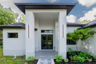 1871 24th Ave NE, Naples, FL 34120 - Photo 3