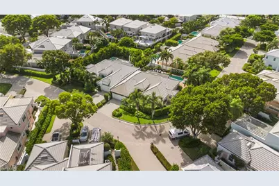 807 Rue Deville #2.11, Naples, FL 34108 - Photo 29