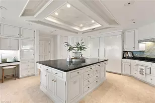 10 Seagate Dr, Naples, FL 34103 - Photo 19