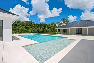 620 Carica Rd, Naples, FL 34108 - Photo 33