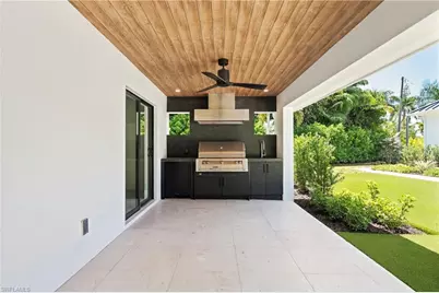 620 Carica Rd, Naples, FL 34108 - Photo 27