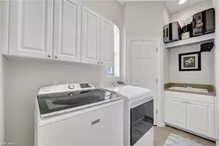 8723 Coastline Ct, Naples, FL 34120 - Photo 27
