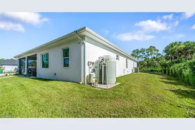 3502 40th Ave SE, Naples, FL 34117 - Photo 9