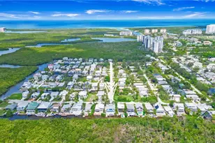1296 Grand Canal Dr, Naples, FL 34110 - Photo 27
