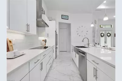 855 1st St NW, Naples, FL 34120 - Photo 7