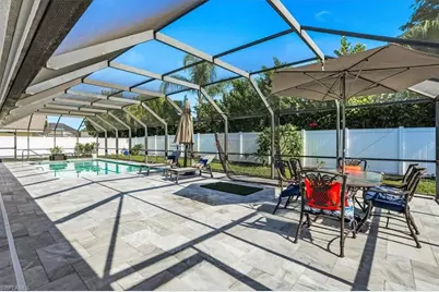 2467 Pine Woods Cir #3, Naples, FL 34105 - Photo 9