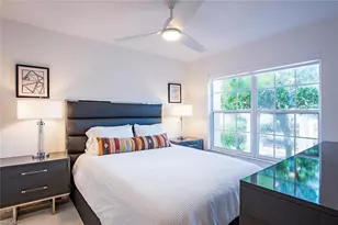 5633 Turtle Bay Dr, Naples, FL 34108 - Photo 11