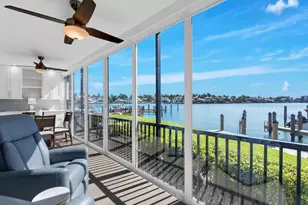 222 Harbour Dr, Naples, FL 34103 - Photo 19