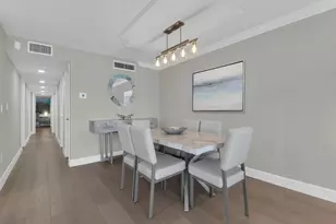 222 Harbour Dr, Naples, FL 34103 - Photo 11