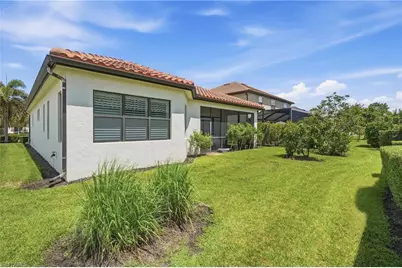 9201 Woodhurst Dr, Naples, FL 34120 - Photo 27