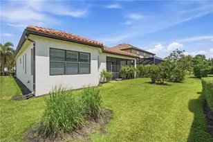9201 Woodhurst Dr, Naples, FL 34120 - Photo 27