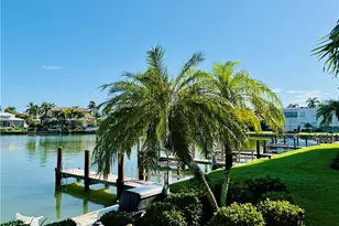 333 Harbour Dr, Naples, FL 34103 - Photo 11