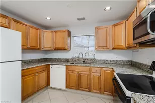 180 Cypress Way E, Naples, FL 34110 - Photo 3
