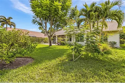 590 Lambton Ln, Naples, FL 34104 - Photo 25