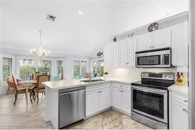 590 Lambton Ln, Naples, FL 34104 - Photo 13