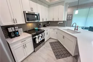 220 Indies Dr E, Naples, FL 34114 - Photo 11