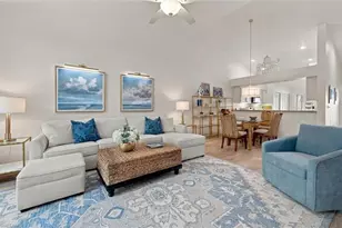 470 Country Hollow Ct, Naples, FL 34104 - Photo 11