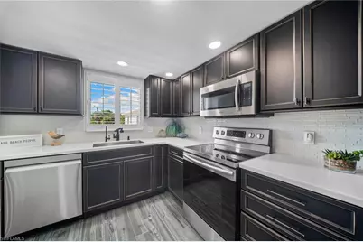 280 2nd Ave S #303, Naples, FL 34102 - Photo 5