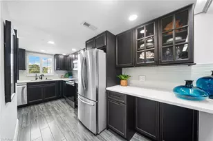 280 2nd Ave S, Naples, FL 34102 - Photo 7