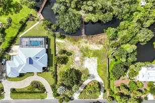 182 Cocohatchee Blvd, Naples, FL 34110 - Photo 1