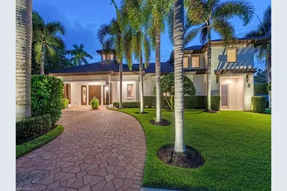 131 3rd St N, Naples, FL 34102 - Photo 1