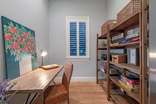 131 3rd St N, Naples, FL 34102 - Photo 15