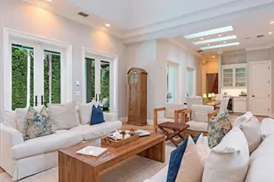 131 3rd St N, Naples, FL 34102 - Photo 3