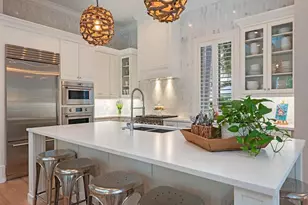 131 3rd St N, Naples, FL 34102 - Photo 9