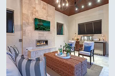 131 3rd St N, Naples, FL 34102 - Photo 23