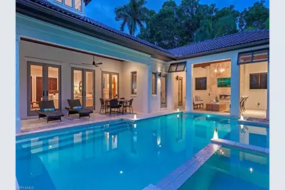 131 3rd St N, Naples, FL 34102 - Photo 25