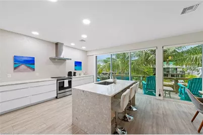 1282 Venetian Way, Naples, FL 34110 - Photo 15