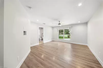 5750 Westport Ln, Naples, FL 34116 - Photo 19