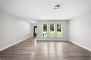 5750 Westport Ln, Naples, FL 34116 - Photo 7