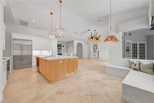 7585 Cordoba Cir, Naples, FL 34109 - Photo 11