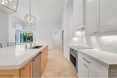 7585 Cordoba Cir, Naples, FL 34109 - Photo 15