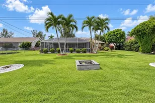 403 SE 22nd St, Cape Coral, FL 33990 - Photo 23