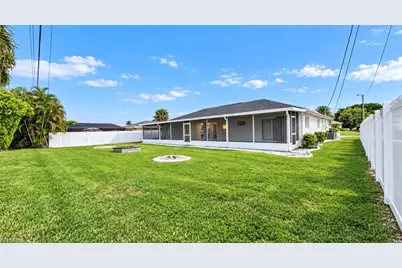 403 SE 22nd St, Cape Coral, FL 33990 - Photo 25