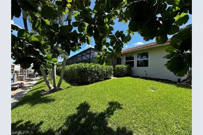 108 Templewood Ct, Marco Island, FL 34145 - Photo 9
