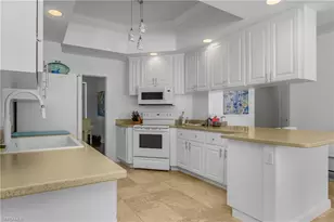 28308 Moray Dr, Bonita Springs, FL 34135 - Photo 11