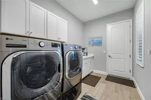 4065 Aquila Pl, Naples, FL 34120 - Photo 27