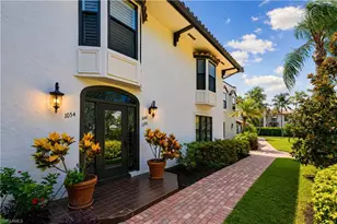 1050 6th St S, Naples, FL 34102 - Photo 33