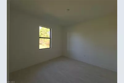 2216 Kenneth Ave S, Lehigh Acres, FL 33973 - Photo 9