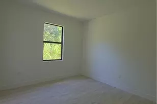 2216 Kenneth Ave S, Lehigh Acres, FL 33973 - Photo 15