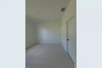 2216 Kenneth Ave S, Lehigh Acres, FL 33973 - Photo 17