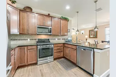 10641 Jackson Square Dr, Estero, FL 33928 - Photo 5