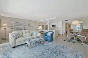 222 Harbour Dr, Naples, FL 34103 - Photo 5