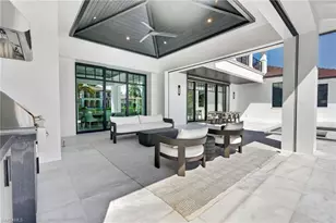 2231 Forrest Ln, Naples, FL 34102 - Photo 15
