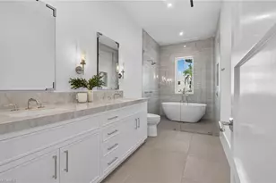 2231 Forrest Ln, Naples, FL 34102 - Photo 35